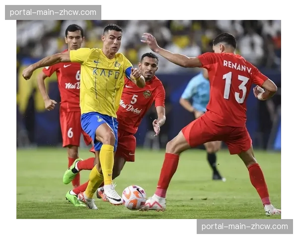 争议判罚：马赛对阵雷恩一役，VAR长时间复核后取消点球